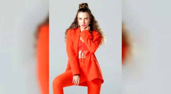 Irmak Arıcı'nın özel hayatındaki ilginç detay ortaya çıktı! Ünlü voleybolcuyla aşk yaşamış
