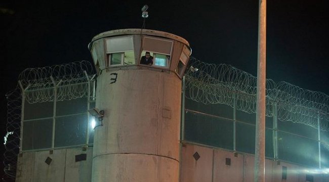 Filistin Esirler Cemiyeti: İsrail bebekli annelerin de olduğu 142 kadın esiri hapse attı