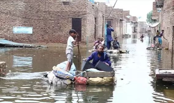 Pakistan'da muson yağışlarının bilançosu ağırlaşıyor: 260 ölü