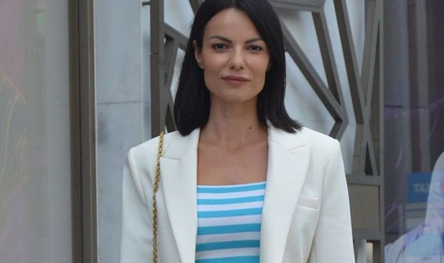 Simge Ünal: "Defilede Fotoğraflarımı Çekip Tehditler Savurdu"