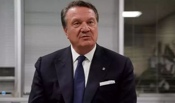 Beşiktaş Başkanı Hasan Arat istifa etti