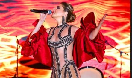 GÜLBEN ERGEN 20 YIL ÖNCESİNE DÖNDÜ