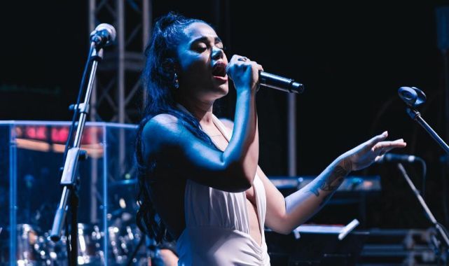 KKTC GECE HAYATINA YENİ BİR YILDIZ DOĞUYOR: İZBER TARMAN!