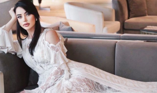 Melike Balkan: Podyumların Yeni Yıldızı Parlıyor!