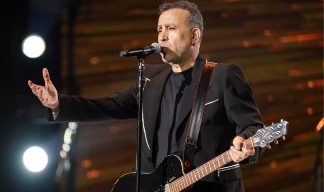 Haluk Levent, 30. Sanat Yılını Coşkuyla Kutladı