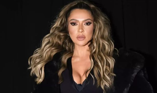 Hadise'nin cesur sahne performansı tartışma yarattı