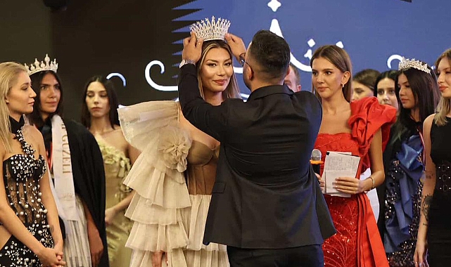 Işıltısı ve Zarafetiyle Güzellik Kraliçesi Ece Kesman