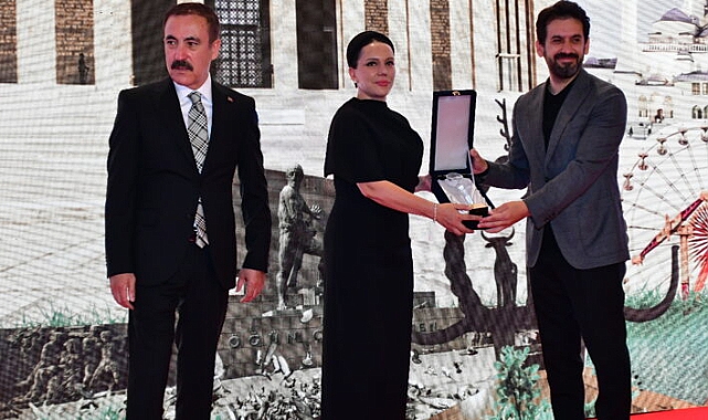 Araştırmacı Yazar Ümmühani Kara'ya Anlamlı Ödül